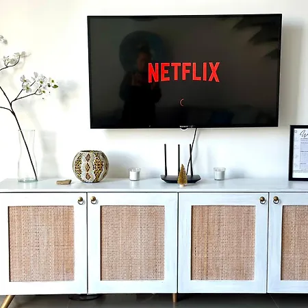 Apartment Premium Home: Bungalow-apartment Mit Rooftop Nahe Golfclub &