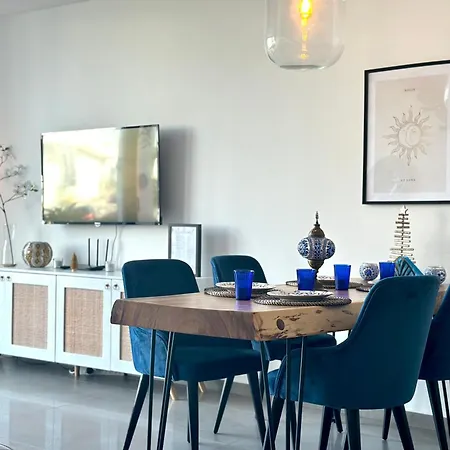 Premium Home: Bungalow-apartment Mit Rooftop Nahe Golfclub & Agios Georgios (Girne)