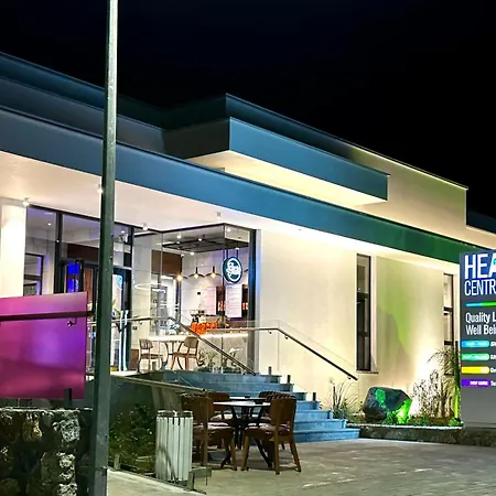 Premium Home: Bungalow-apartment Mit Rooftop Nahe Golfclub & Agios Georgios (Girne)