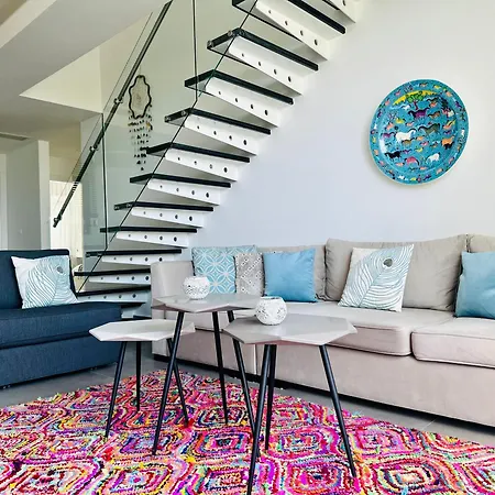 Premium Home: Bungalow-apartment Mit Rooftop Nahe Golfclub & 아파트